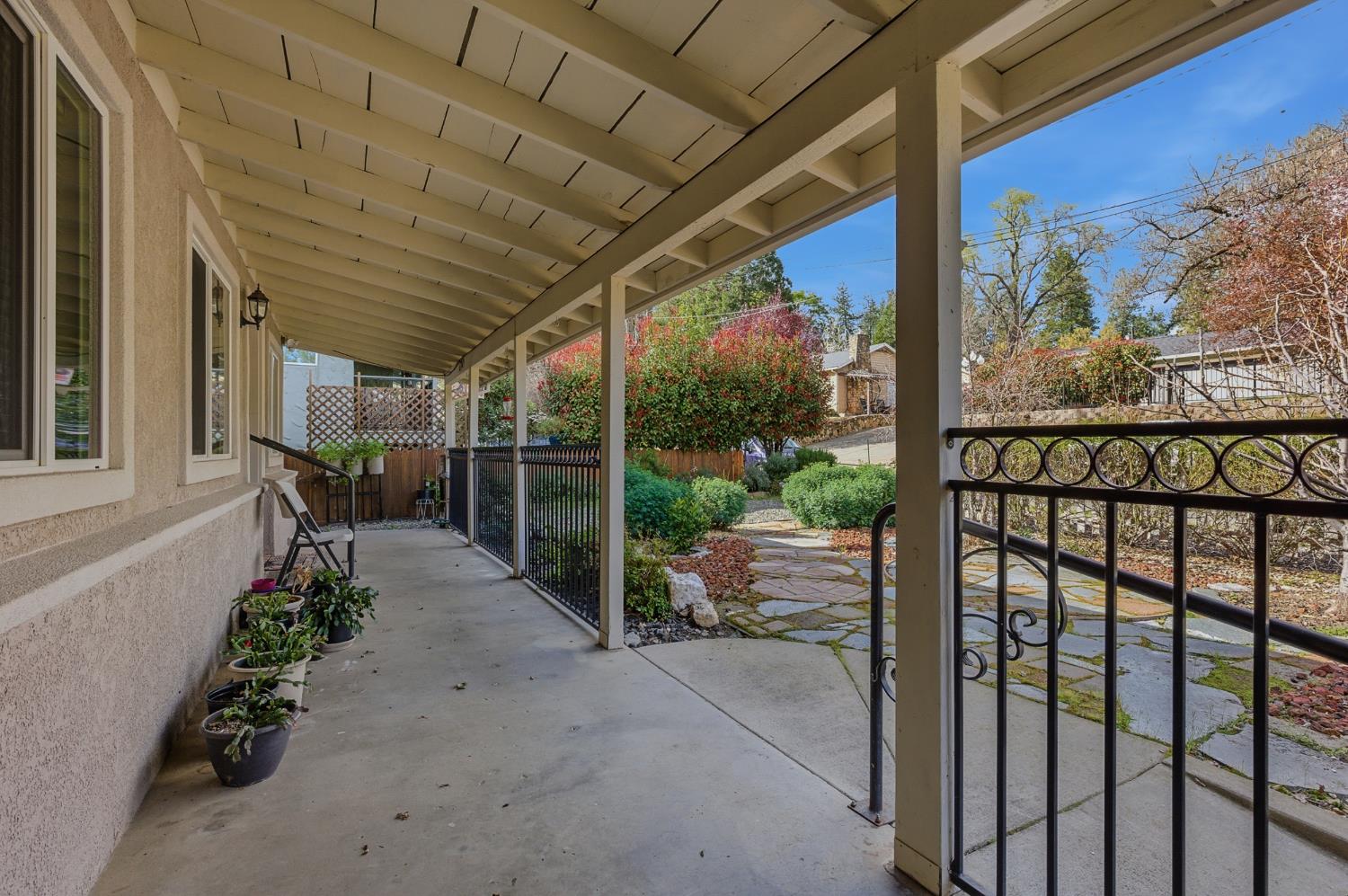 946 Bartlett Avenue