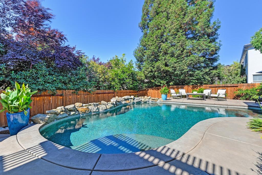 3809 Heather Court