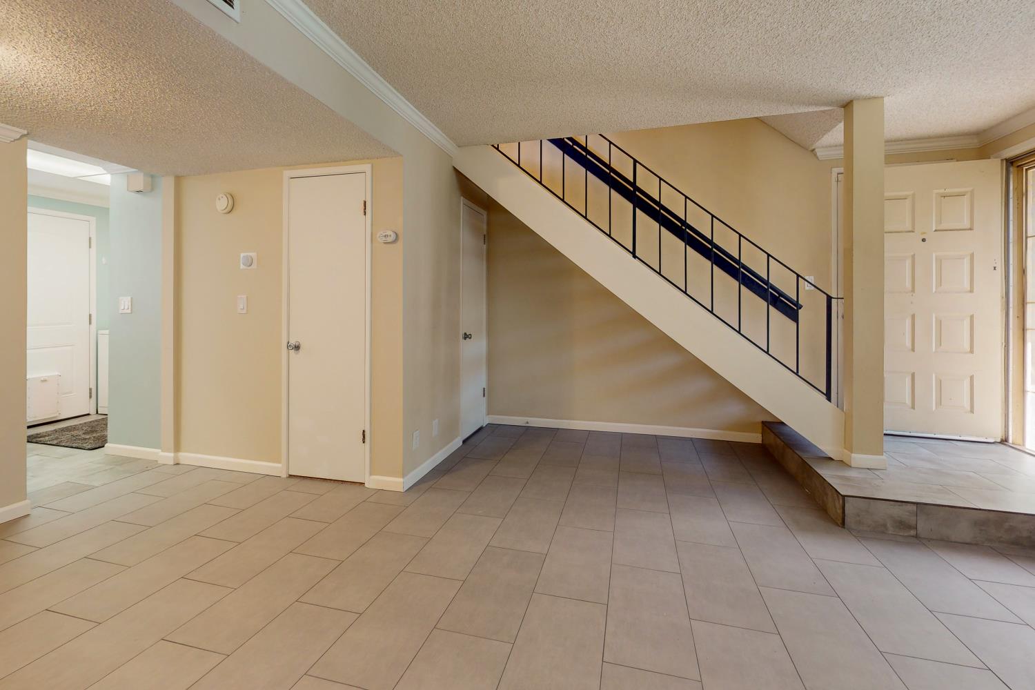 5822 Shadow Creek Drive 3