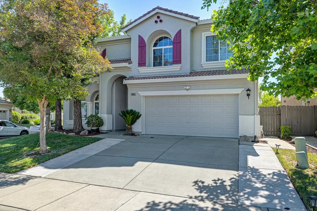 4060 Clarewood Way