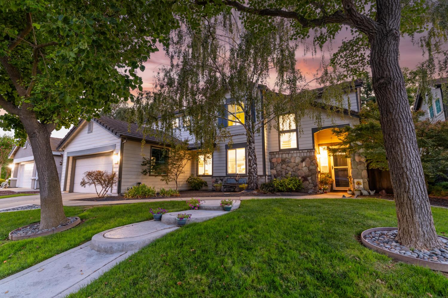 3749 Grand Point Lane