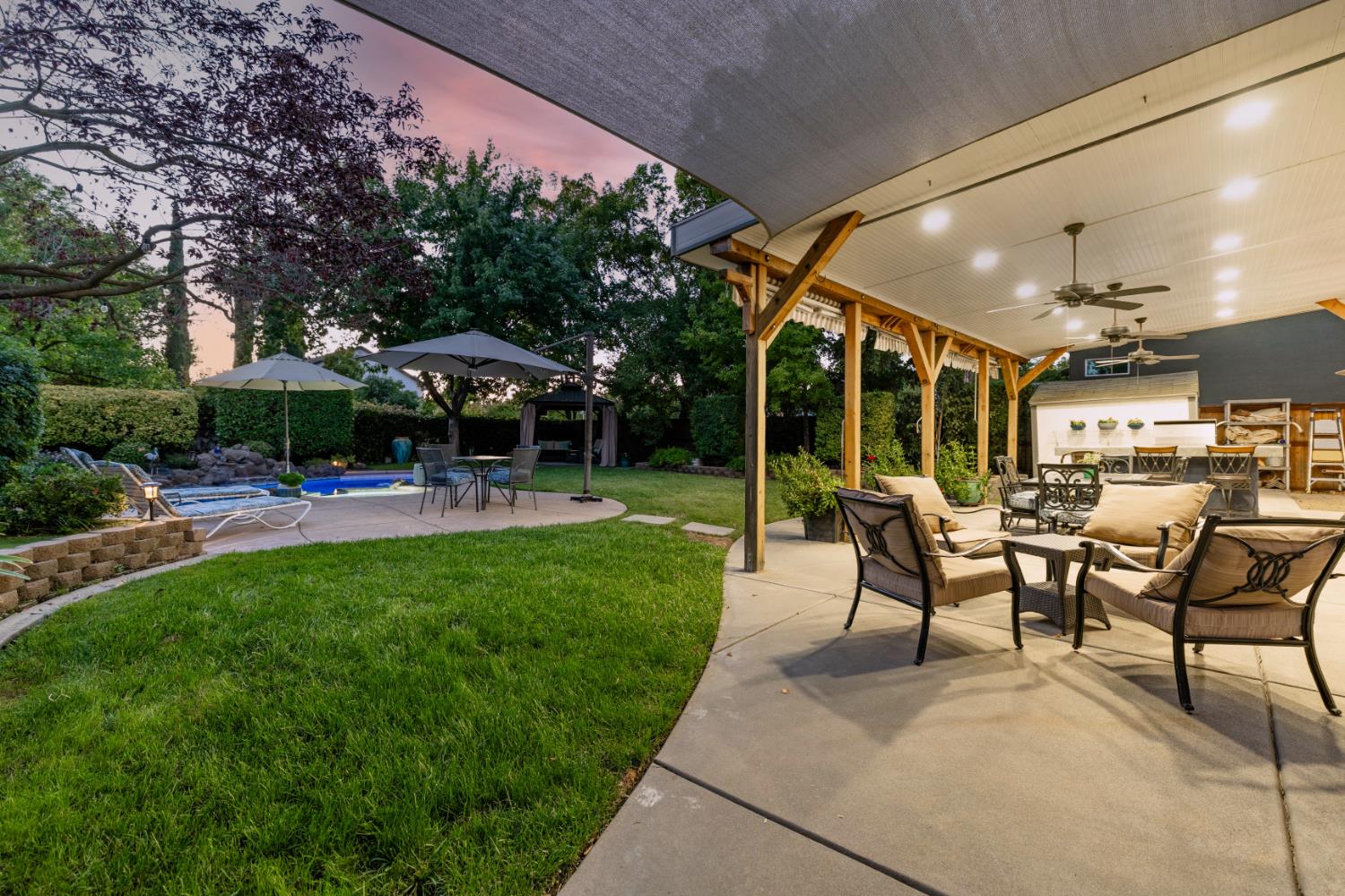 3749 Grand Point Lane