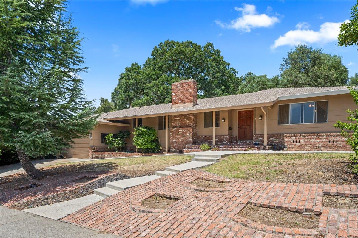 6929 Lisa Marie Way