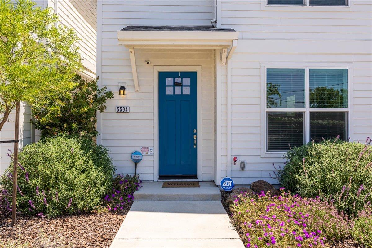 5504 Brinef Drive