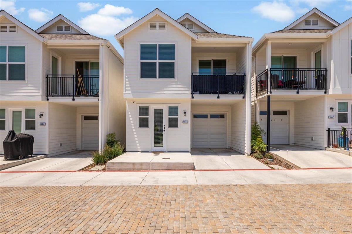 5504 Brinef Drive
