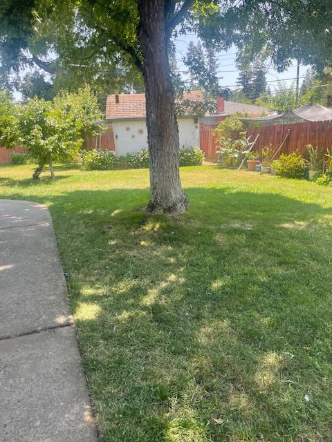 6120 Friendly Court