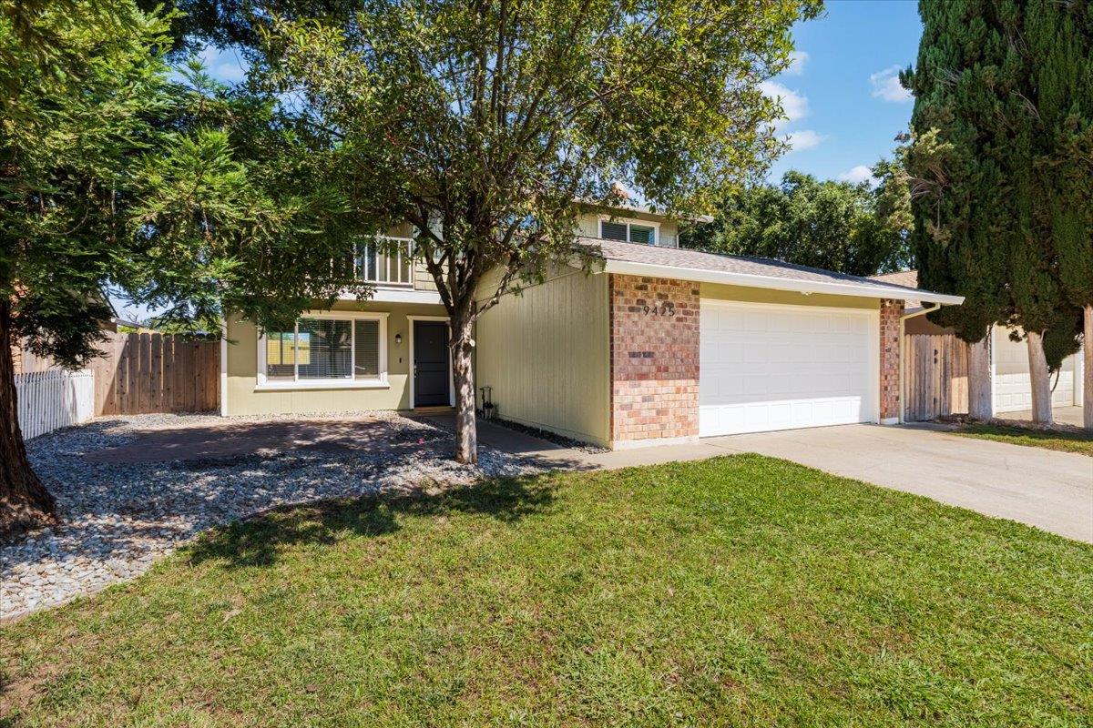 9425 Mira Del Rio Drive