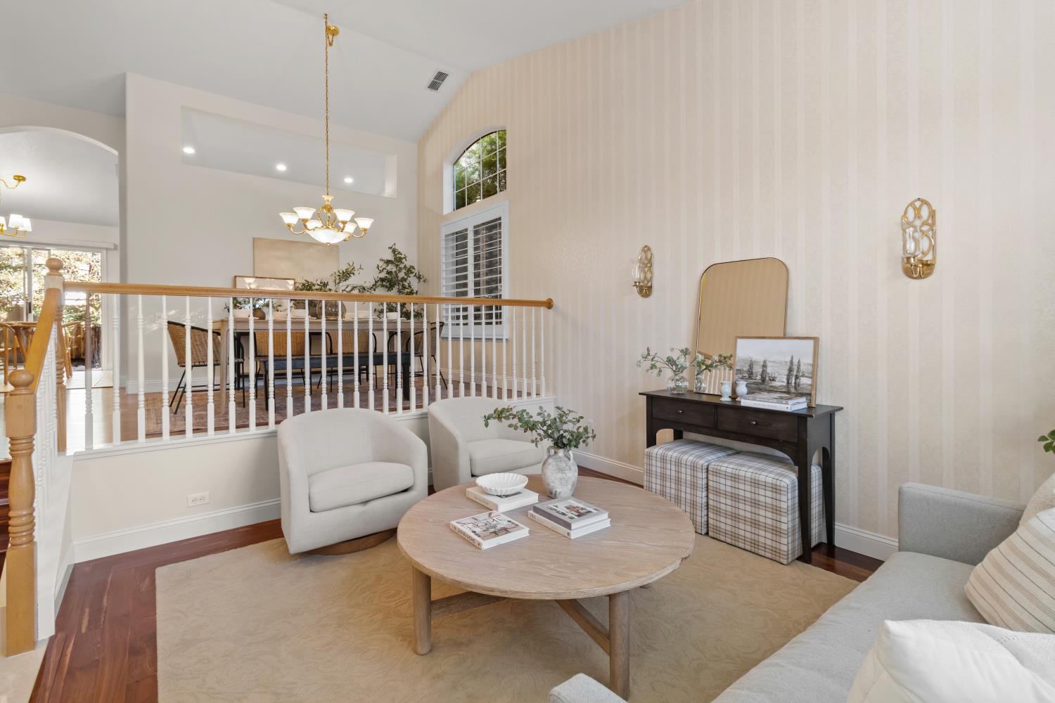1320 Avenida Alvarado