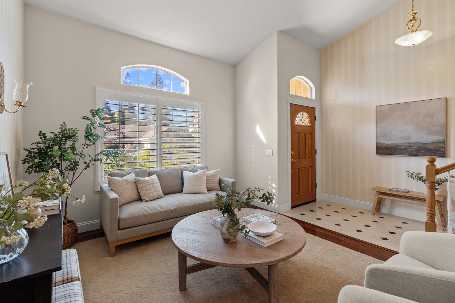 1320 Avenida Alvarado