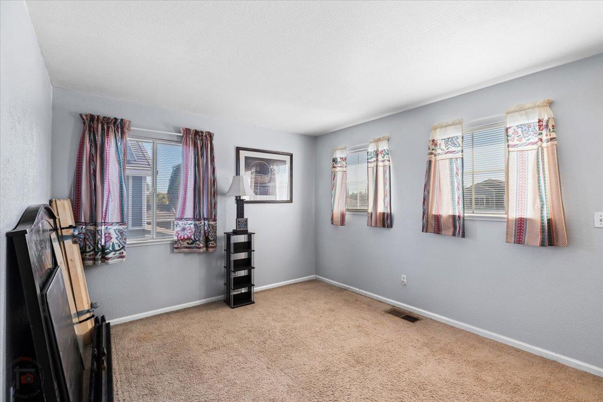 Los Banos, California 93635, United States, 4 Bedrooms Bedrooms, ,3 BathroomsBathrooms,Residential,Pending,692