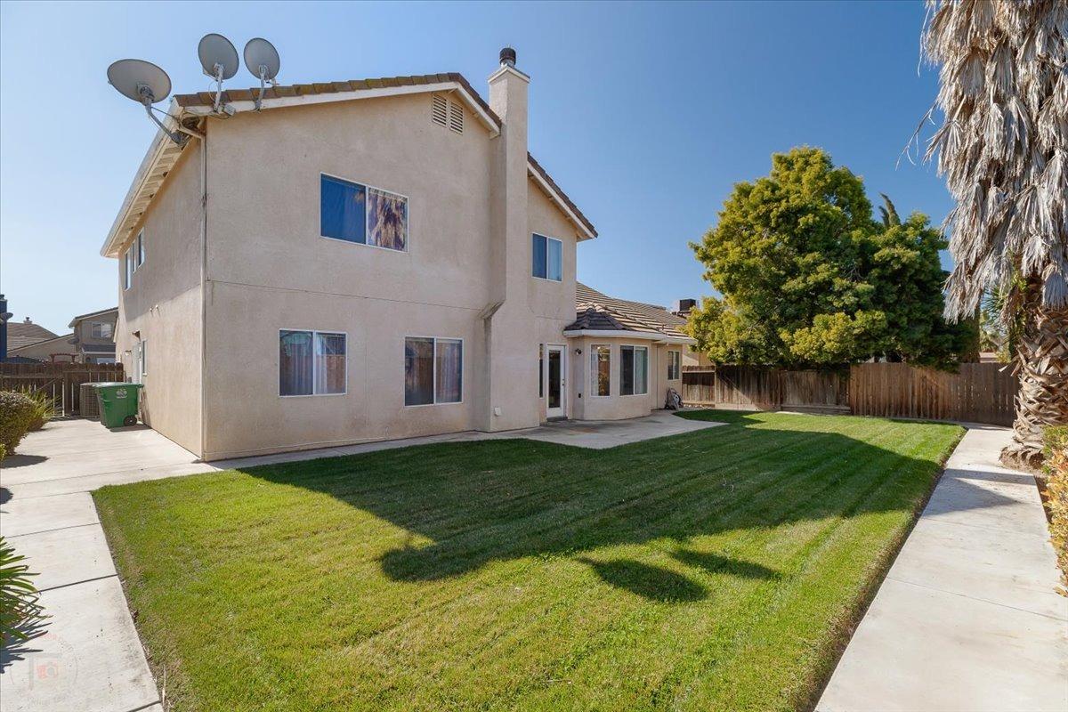 Los Banos, California 93635, United States, 4 Bedrooms Bedrooms, ,3 BathroomsBathrooms,Residential,Pending,692