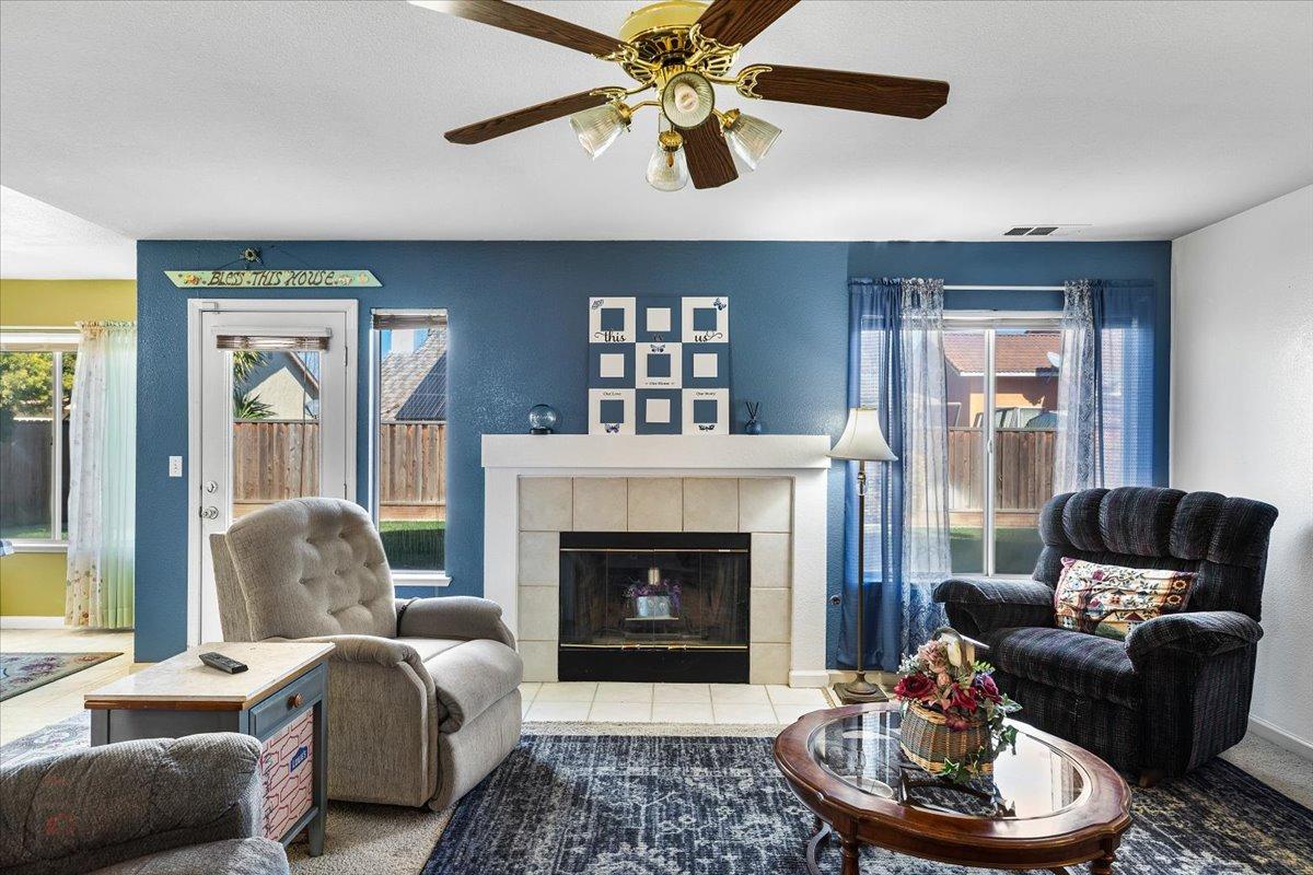 Los Banos, California 93635, United States, 4 Bedrooms Bedrooms, ,3 BathroomsBathrooms,Residential,Pending,692