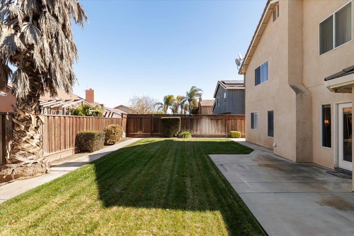 Los Banos, California 93635, United States, 4 Bedrooms Bedrooms, ,3 BathroomsBathrooms,Residential,Pending,692