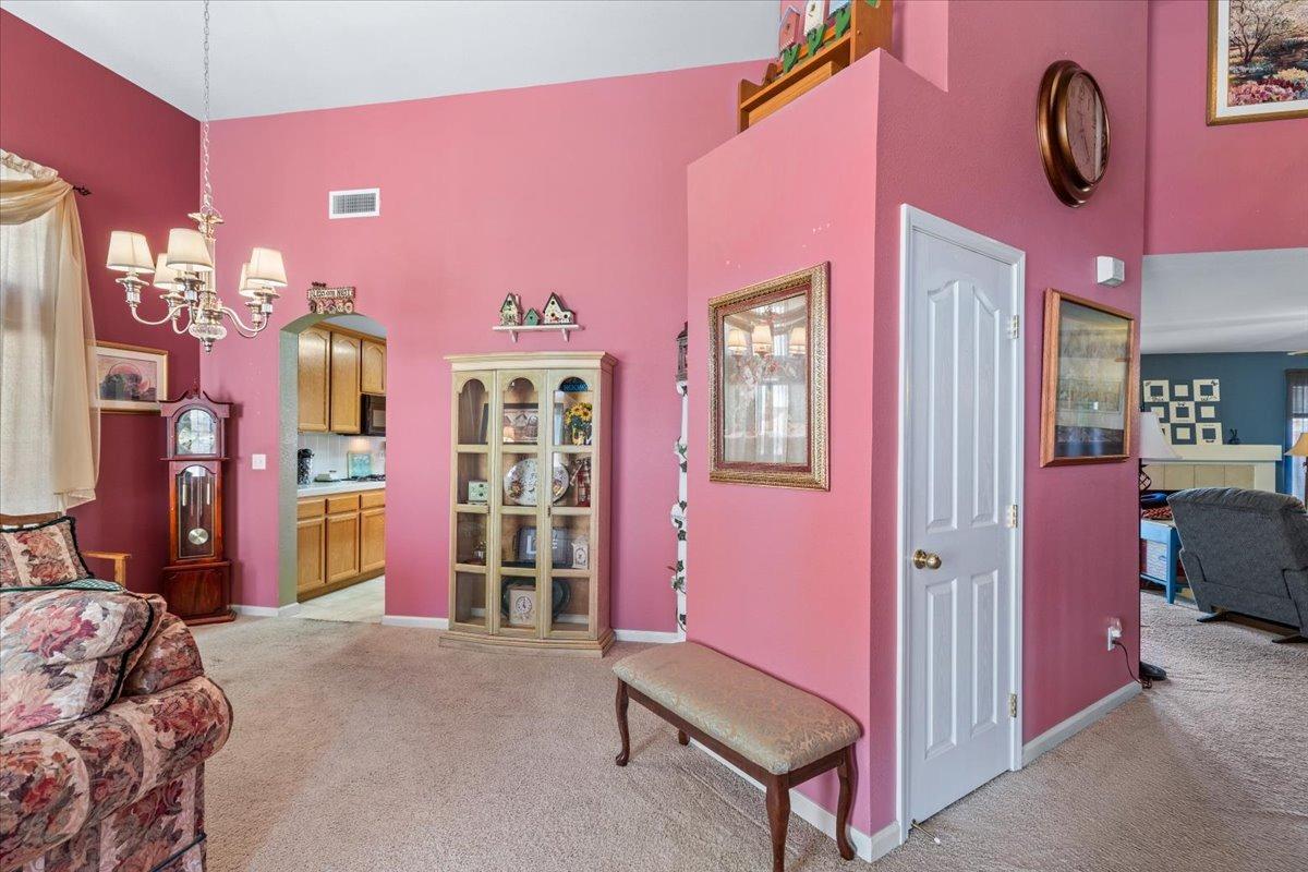 Los Banos, California 93635, United States, 4 Bedrooms Bedrooms, ,3 BathroomsBathrooms,Residential,Pending,692