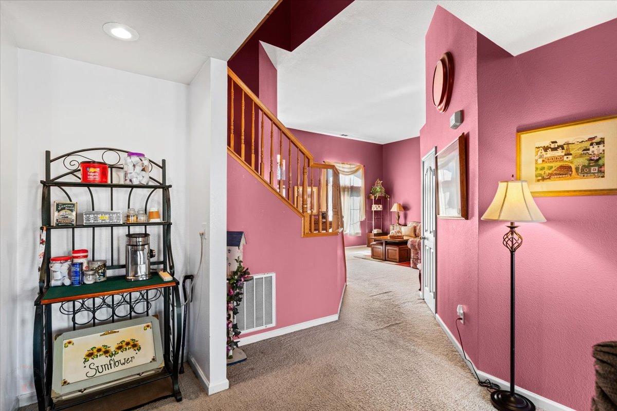 Los Banos, California 93635, United States, 4 Bedrooms Bedrooms, ,3 BathroomsBathrooms,Residential,Pending,692