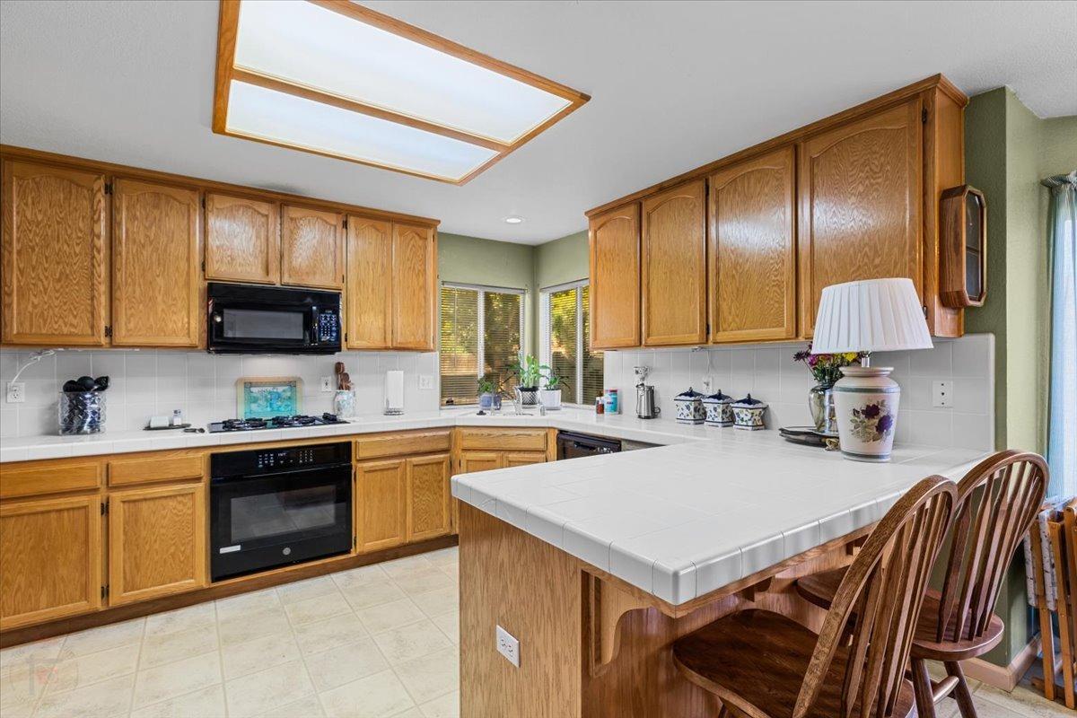 Los Banos, California 93635, United States, 4 Bedrooms Bedrooms, ,3 BathroomsBathrooms,Residential,Pending,692