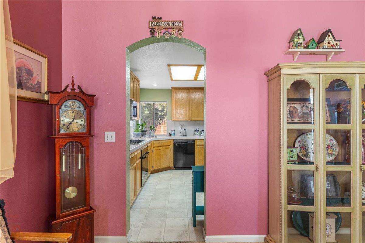 Los Banos, California 93635, United States, 4 Bedrooms Bedrooms, ,3 BathroomsBathrooms,Residential,Pending,692