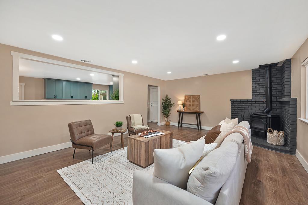 3831 Sheridan Road