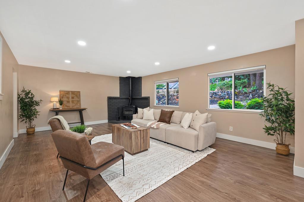 3831 Sheridan Road