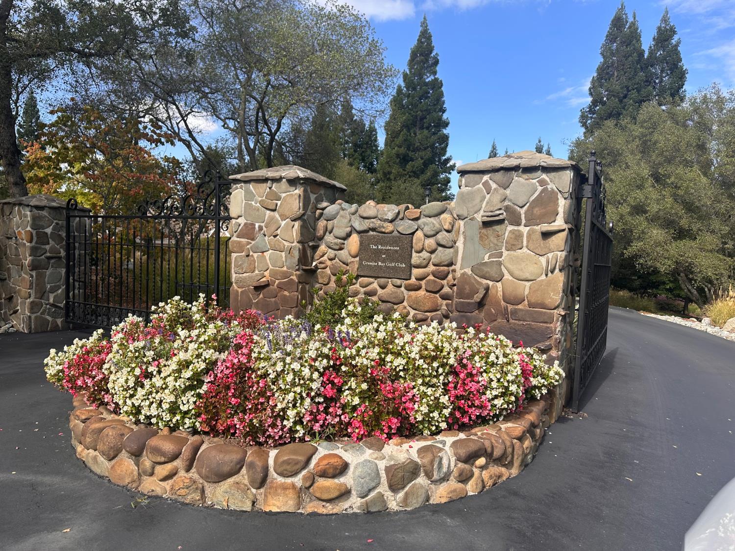 9739 Golf Club Drive