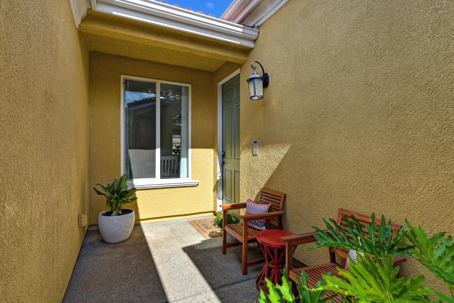 1380 Standish Circle