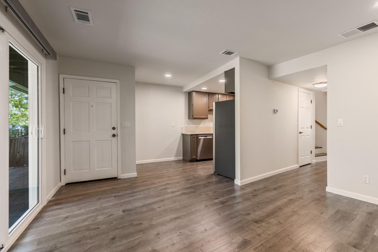 3133 Cambridge Road 3