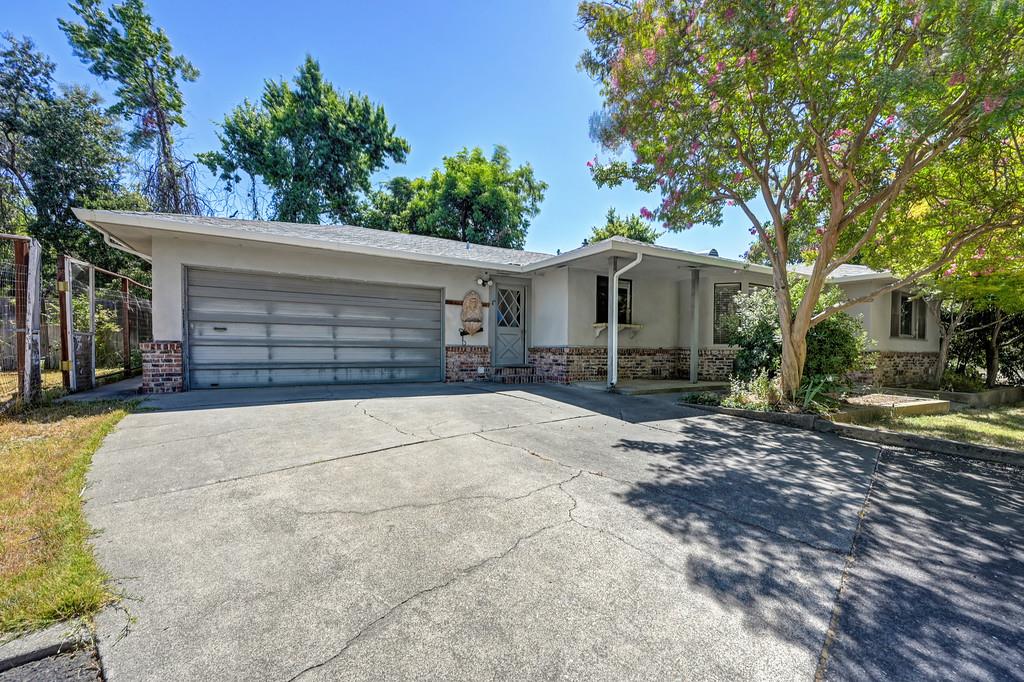 5656 El Camino Avenue