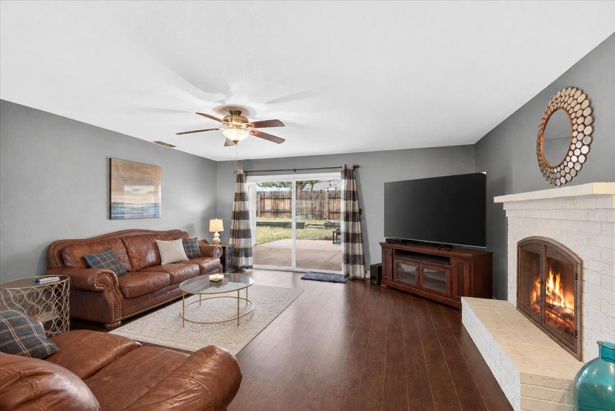 7813 Beaupre Way