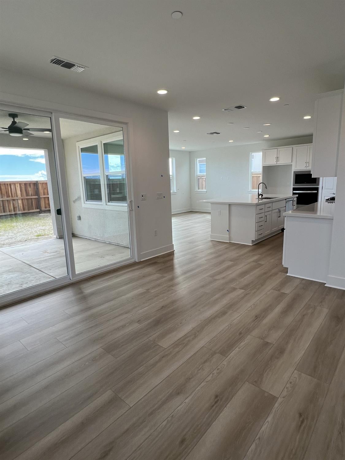 3092 Bosworth Street