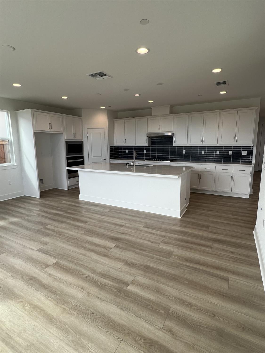 3092 Bosworth Street