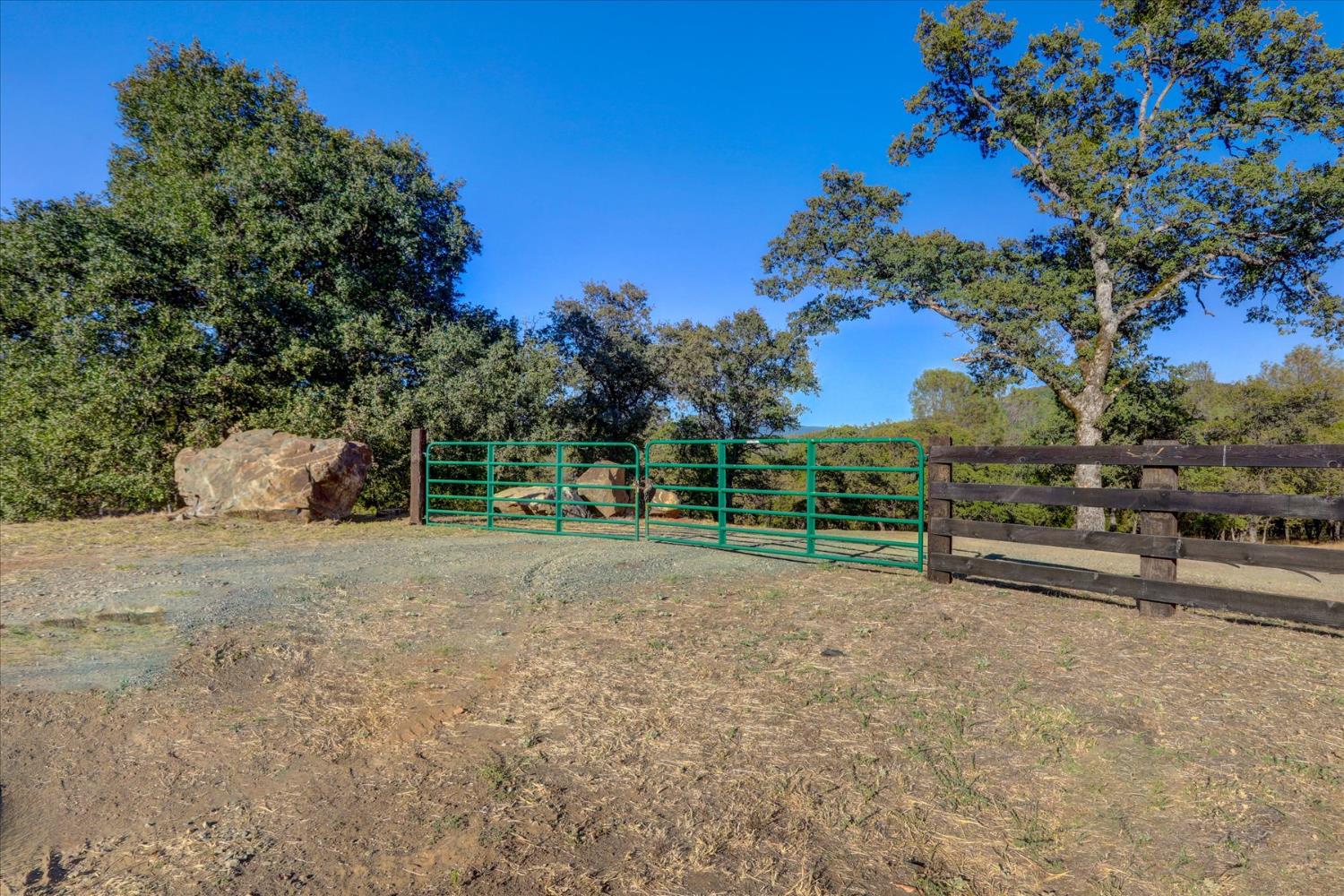 Browns Valley, California 95918, United States, ,Land,Active,192458