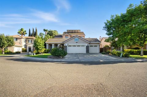 1958 Fall Brook Court Merced CA 95340