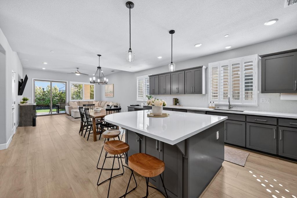 Photo of 8016 Clear Springs Place, Roseville, CA 95747 (MLS # 226028579)