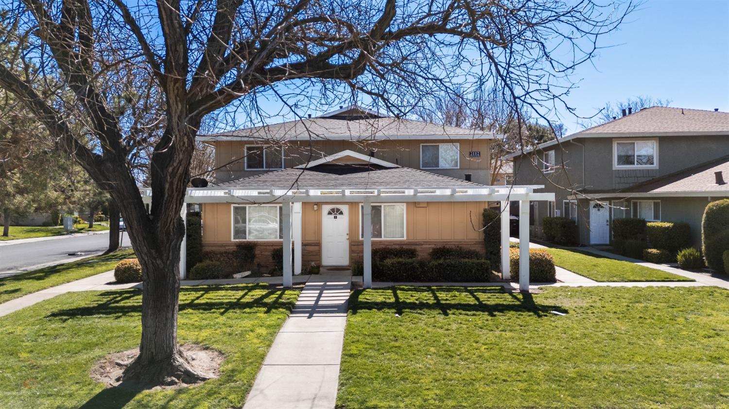 2112 Chrysler Drive