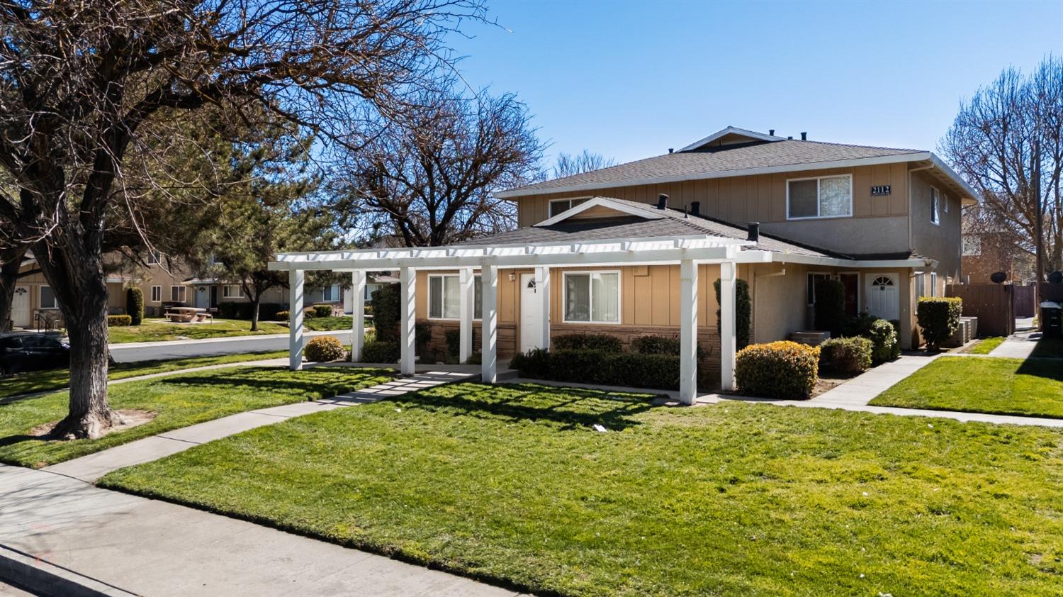 2112 Chrysler Drive