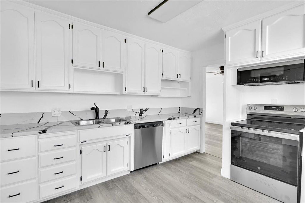 Photo of 4457 College Way, Olivehurst, CA 95961 (MLS # 226037937)