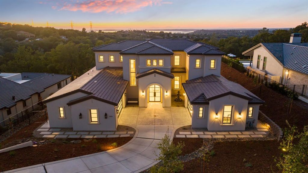 Photo of 4970 Greyson Creek Drive, El Dorado Hills, CA 95762 (MLS # 226041457)