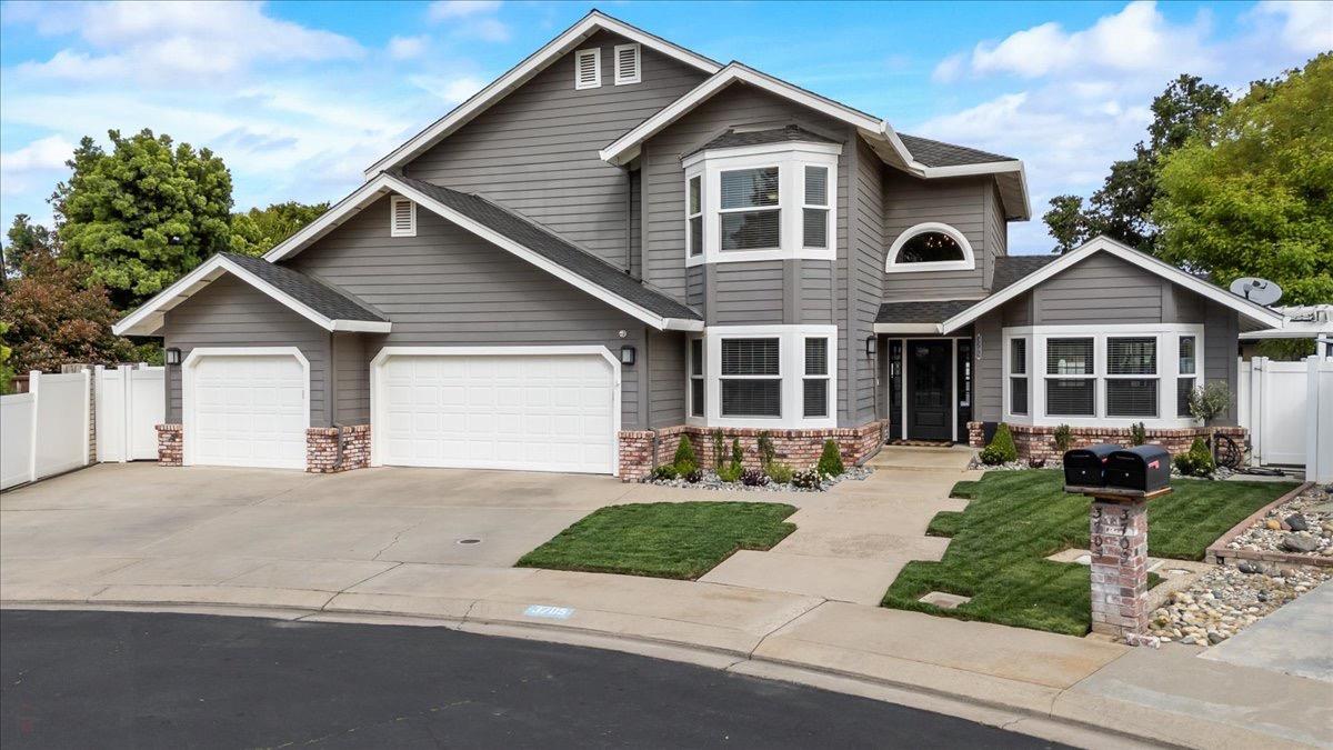3705 Sandcreek Way