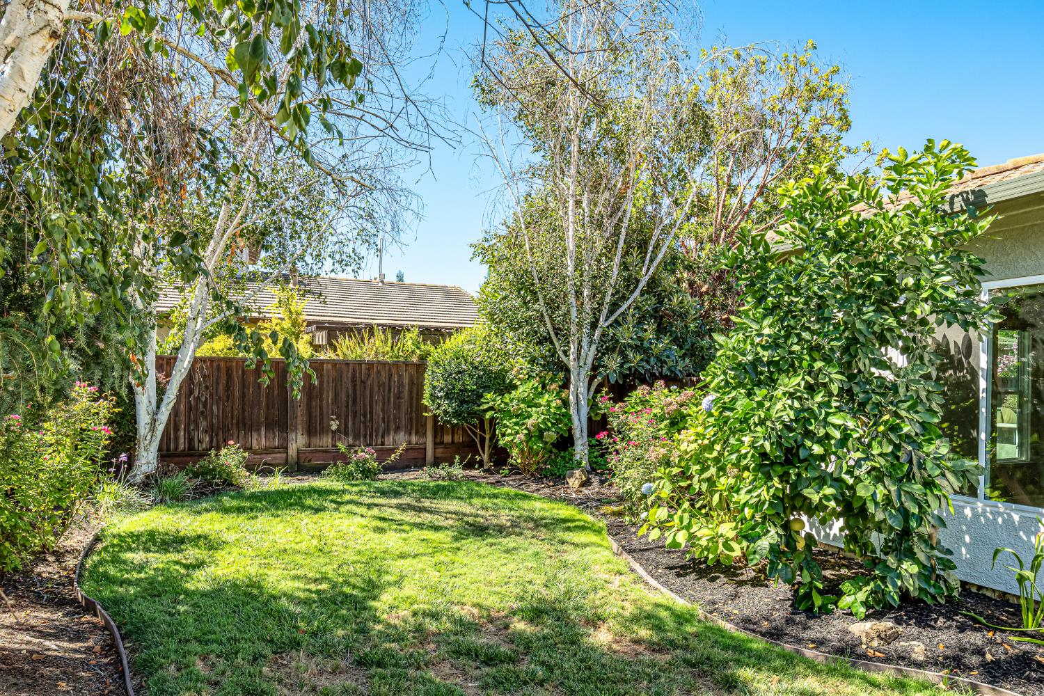 21 Jack Perry Place
