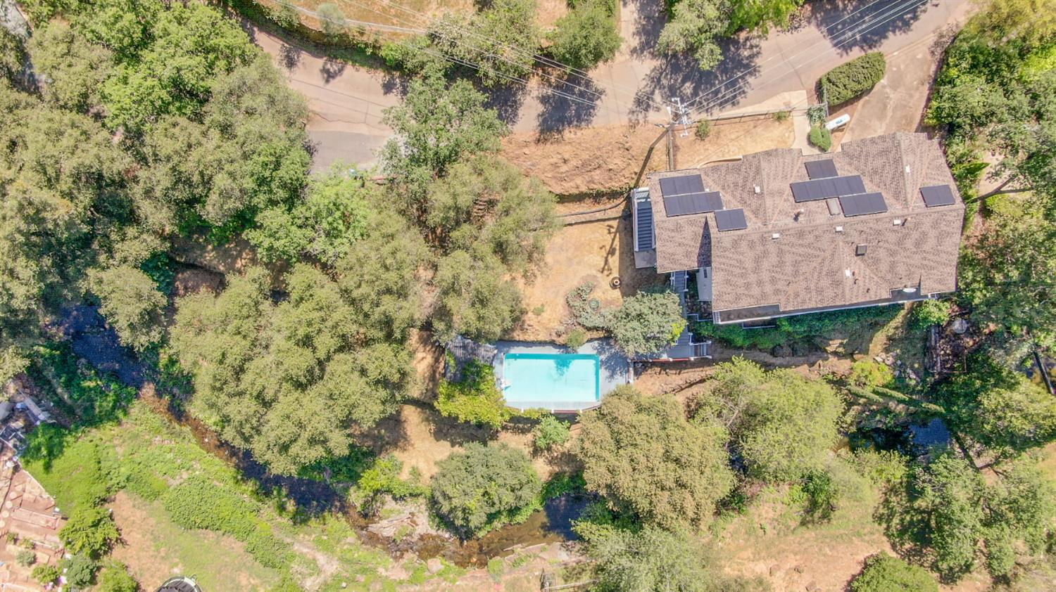 10621 Fleehart Street