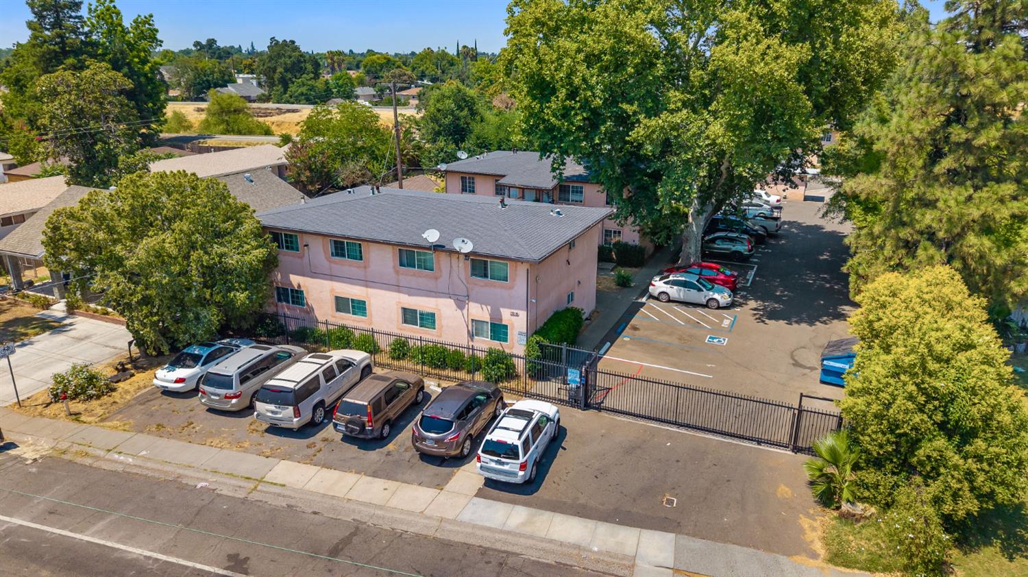 1015 Arcade Boulevard