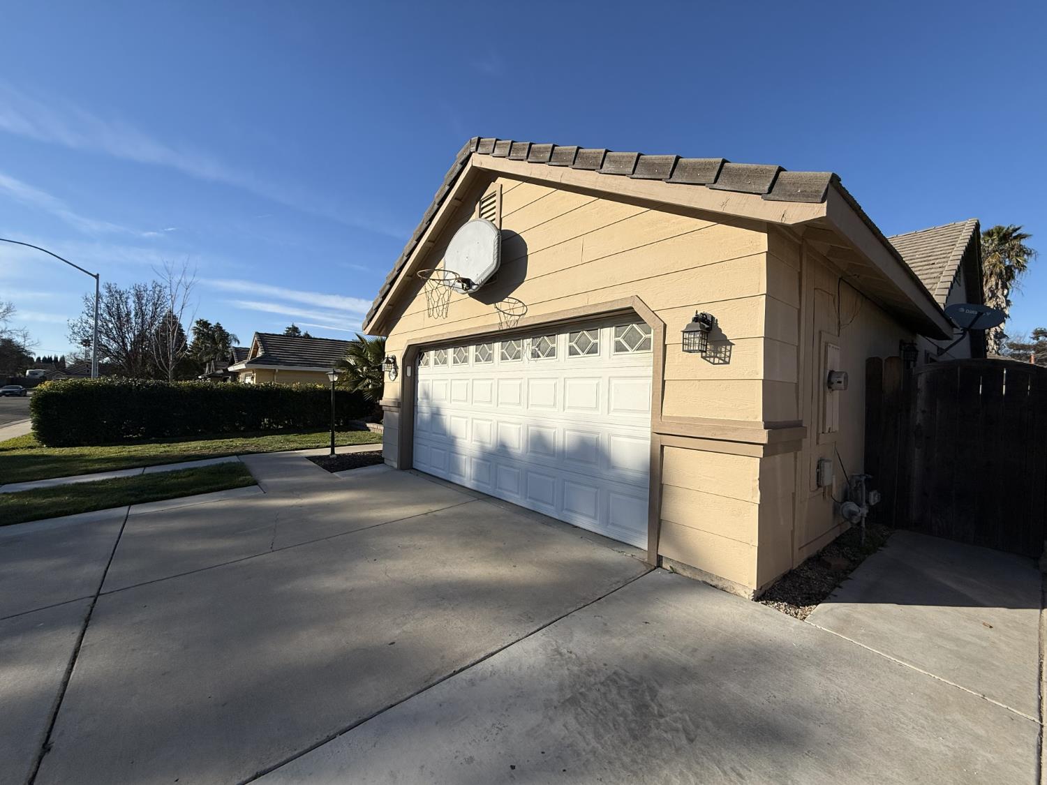 4817 Devereaux Way