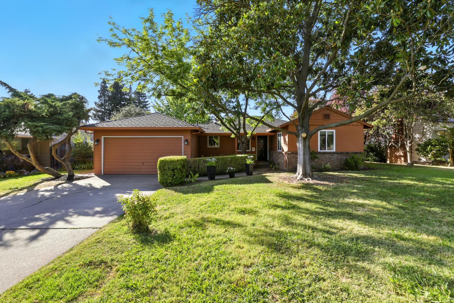 1101 Castec Drive