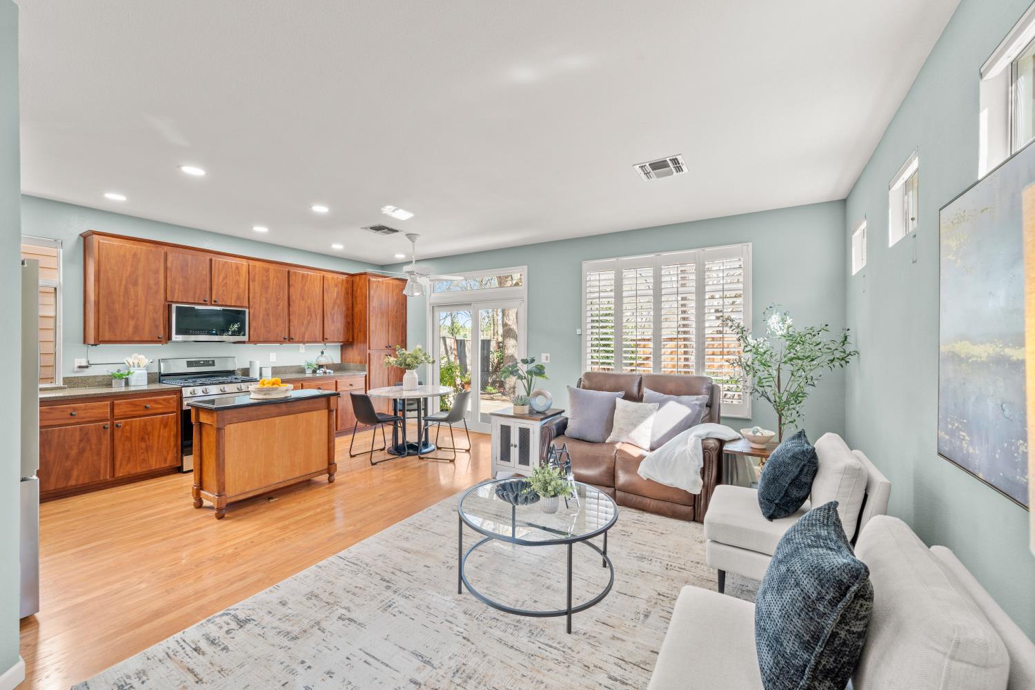 7518 Quail Vista Lane