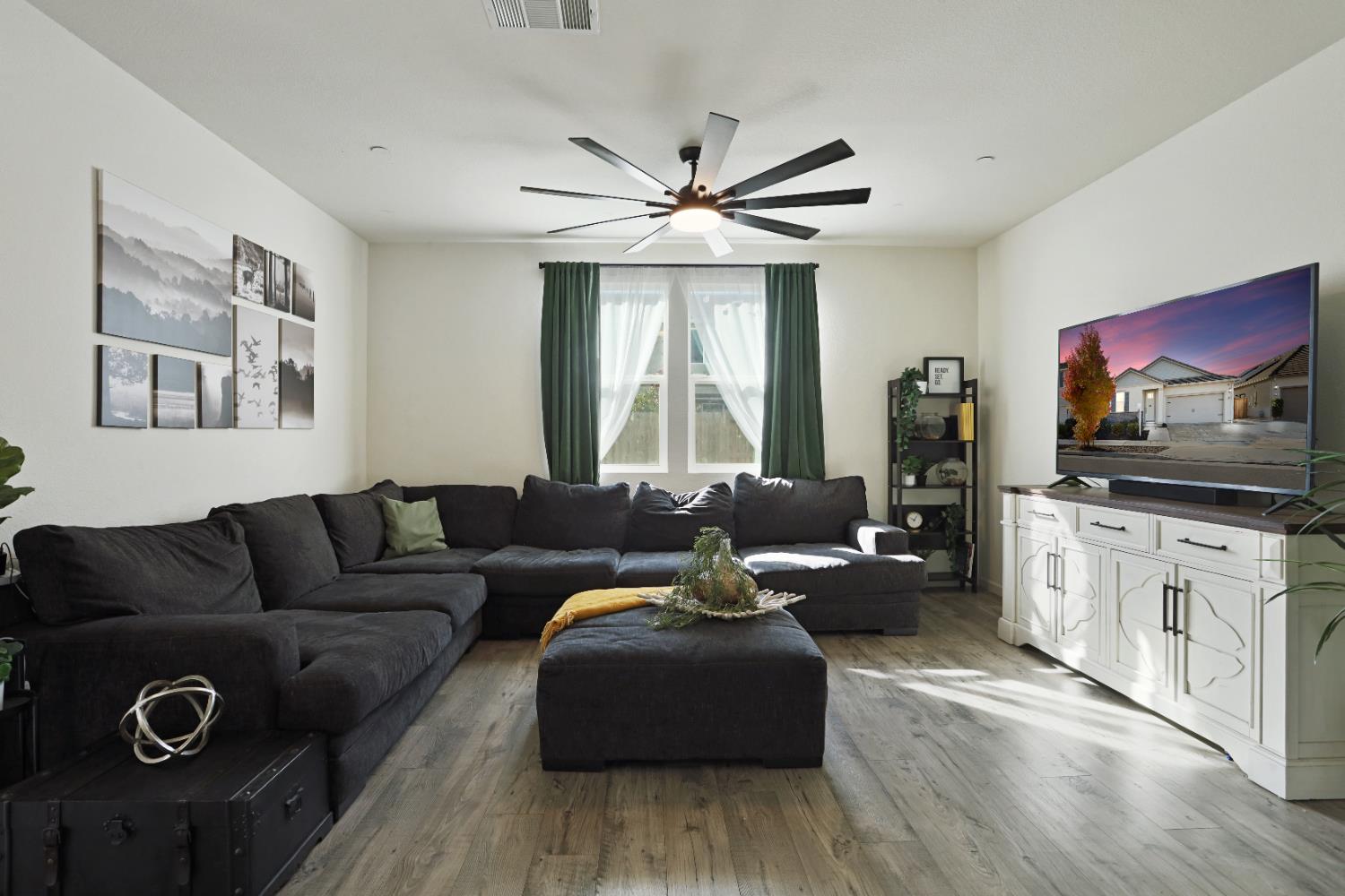 404 Central Pacific Street