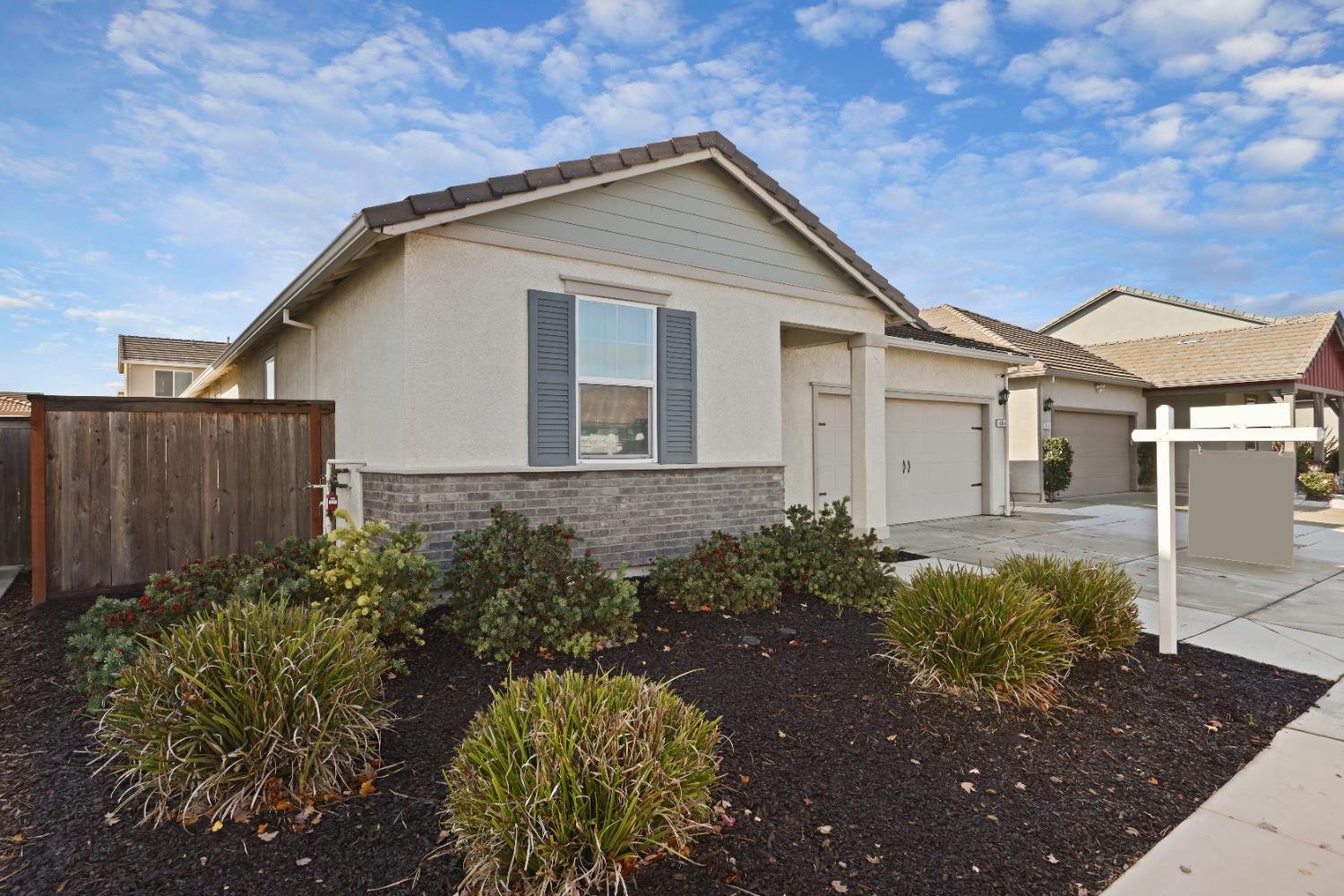 404 Central Pacific Street