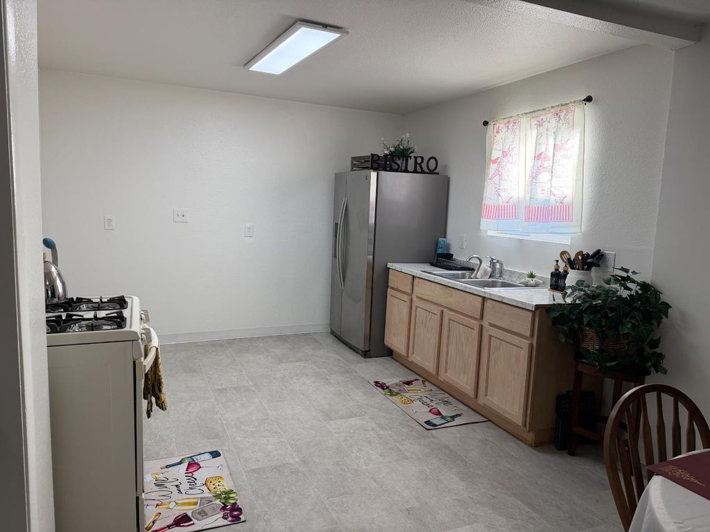 Photo of 3636 27th Avenue, Sacramento, CA 95820 (MLS # 226005709)