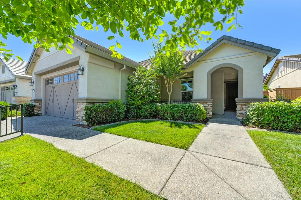7632 Chatsworth Circle