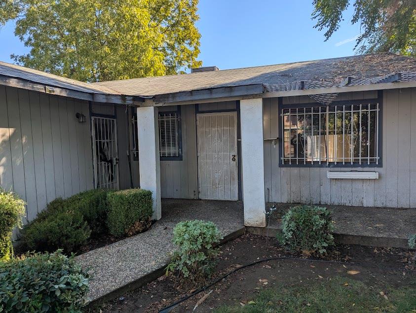 4901 Mascot Avenue