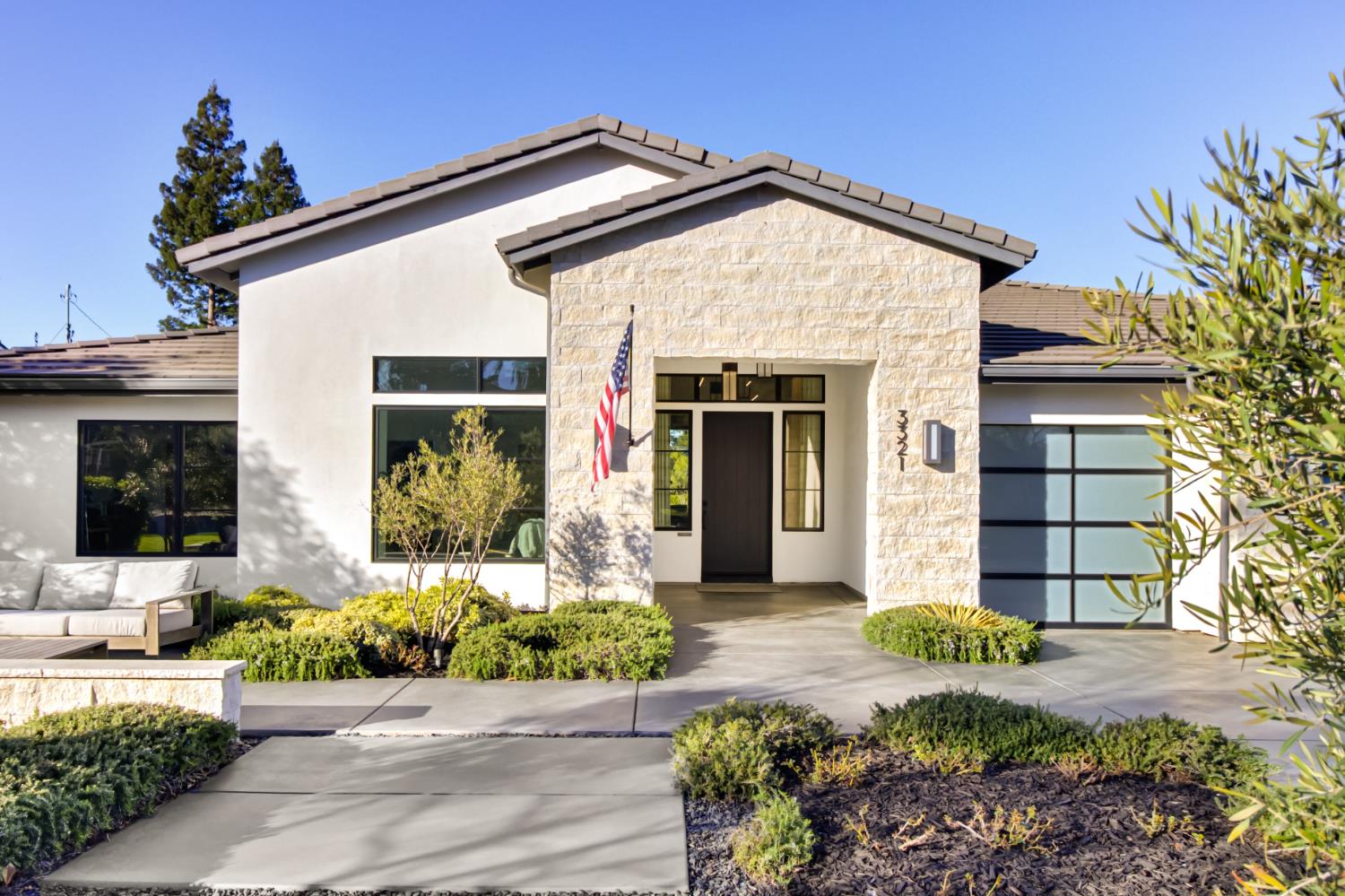 3321 Sierra Oaks Drive